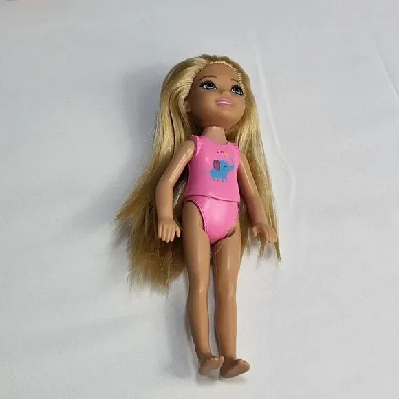 2021 Chelsea Doll Only - Barbie and Chelsea The Lost Birthday GTM82 - Picture 4 of 8